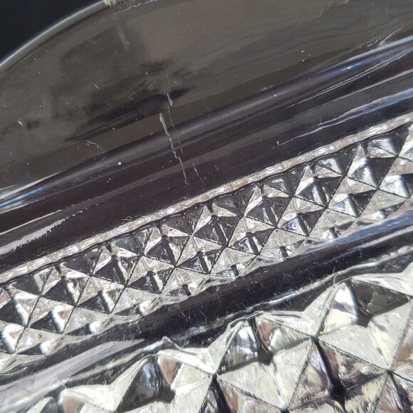 Very Pretty Vintage 8" x 5" Cut Glass Relish Tray Serving Dish - Picture 3 of 4